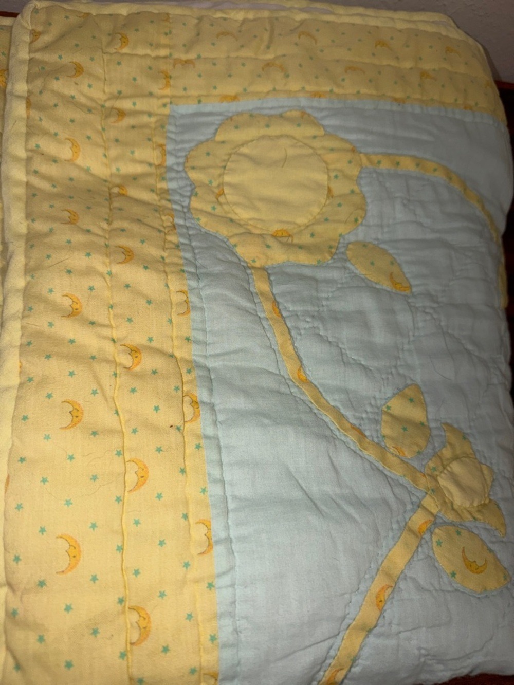 Vintage Quilt Celestial Fabric Hand Pieced Flowers Embroidered - Picture 3 of 6